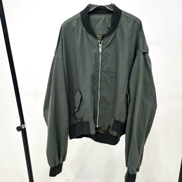 Stylish Loose Women's Jacket, Lightweight and Comfortable for Spring and Autumn