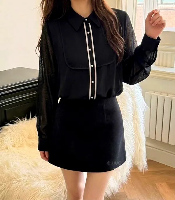 Elegant Black Shirt with Lightweight Breathable Design