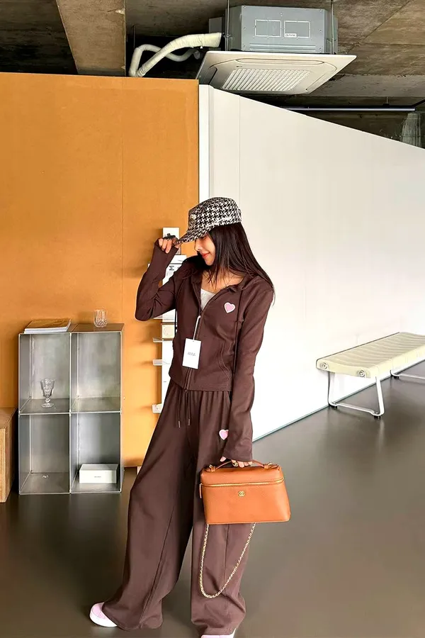 Fashionable Casual Women's Outfit Set - Comfortable and Versatile