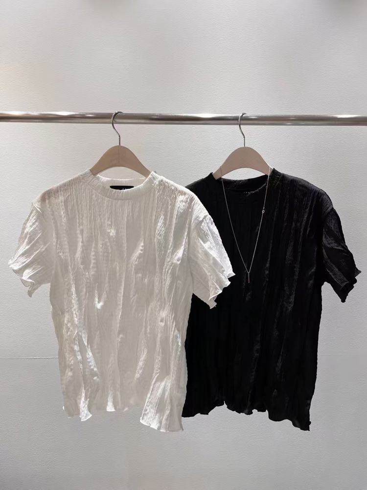 Lightweight and Breathable Versatile Short Sleeve Top
