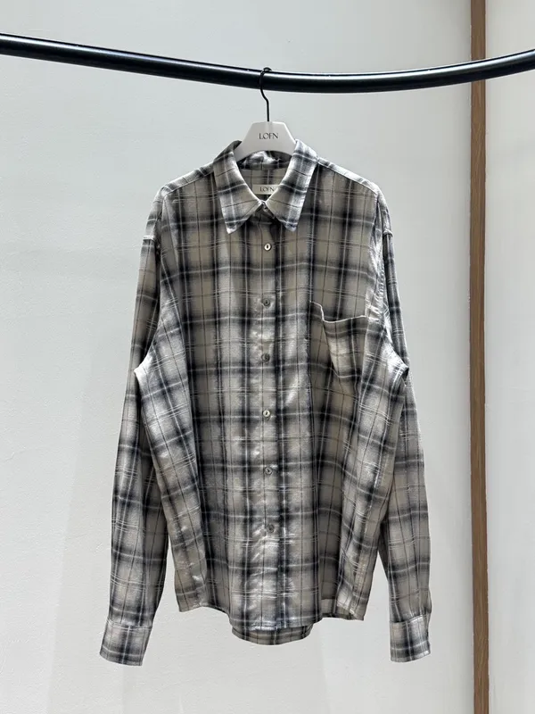 Classic Plaid Long Sleeve Shirt - A Fashion Must-Have