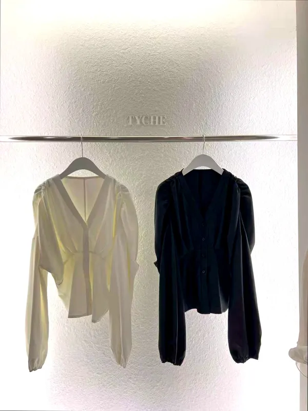 Elegant Women's Top with Comfortable and Breathable Design