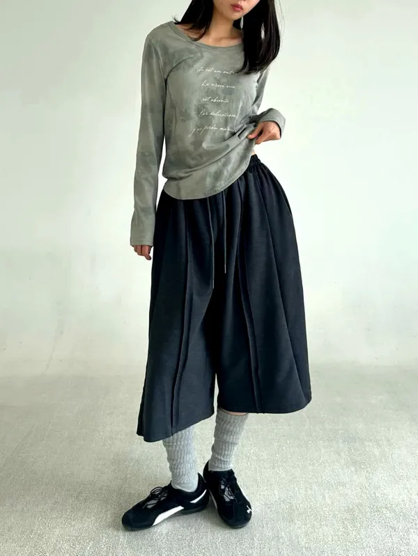 Trendy and Comfortable Women's T-Shirt, Perfect for Casual Outfits