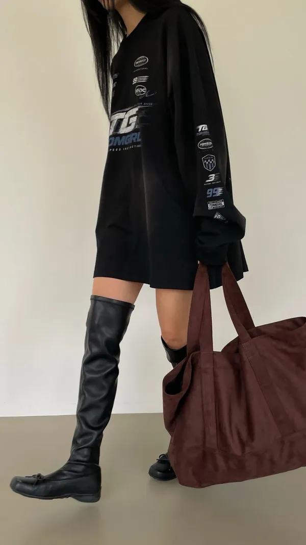 Trendy and Unique Printed T-Shirt, Loose Fit for Comfort and Versatility