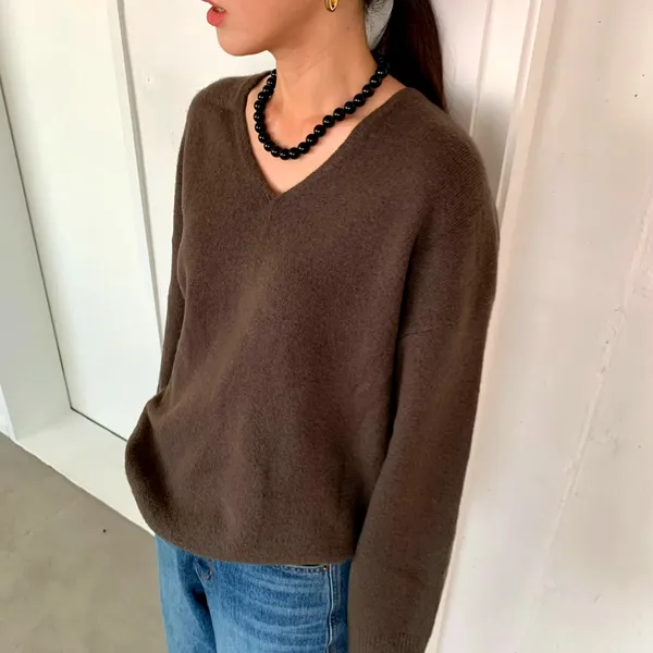 Elegant Casual V-Neck Sweater, Soft and Comfortable, Perfectly Paired with Jeans