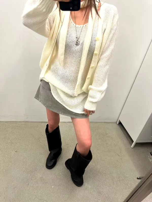 Chic Women's Outfit Set: Elegant Knit Cardigan with Stylish Skirt