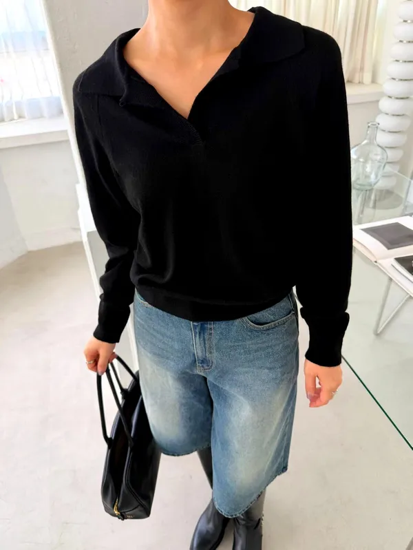 Stylish and Minimalist Black Women's Top - Elegant and Comfortable