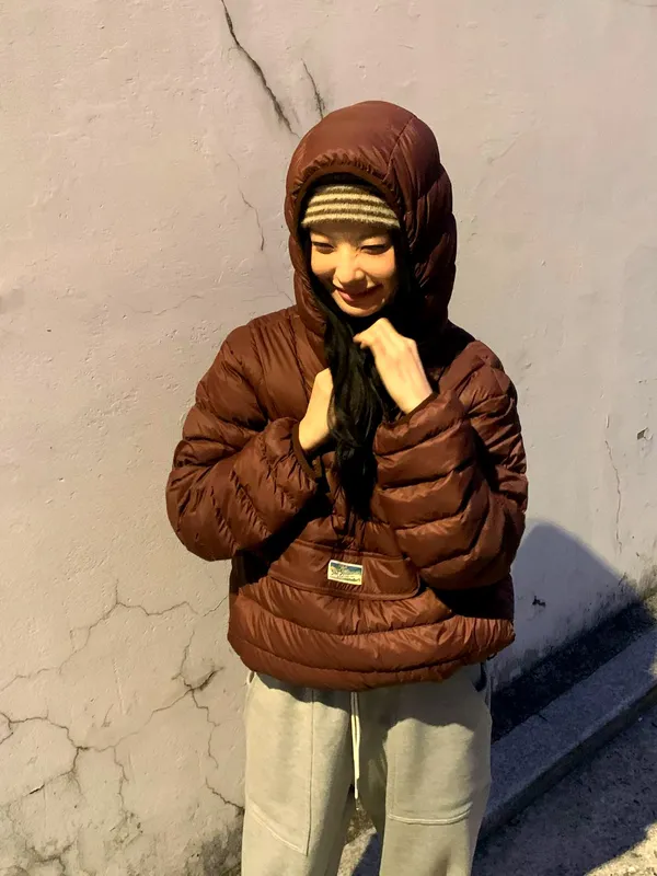 Stylish Warm Women's Down Jacket - Lightweight and Comfortable for Perfect Pairing