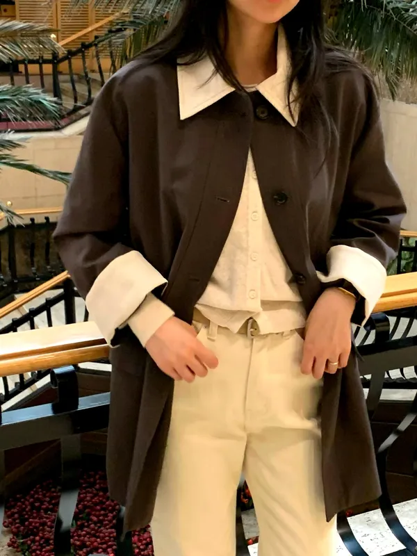 Stylish Women's Trench Coat - Elegant and Perfectly Matched