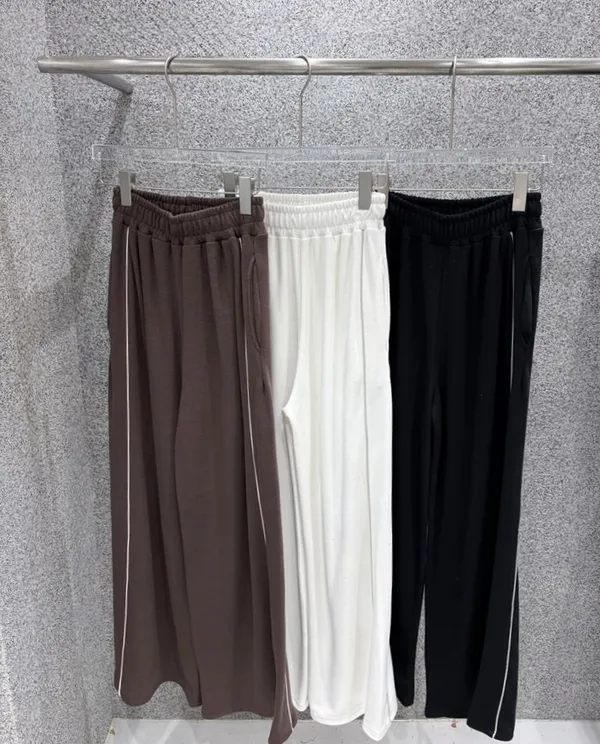 Stylish Casual Sports Pants - Comfortable and Versatile for Everyday Wear