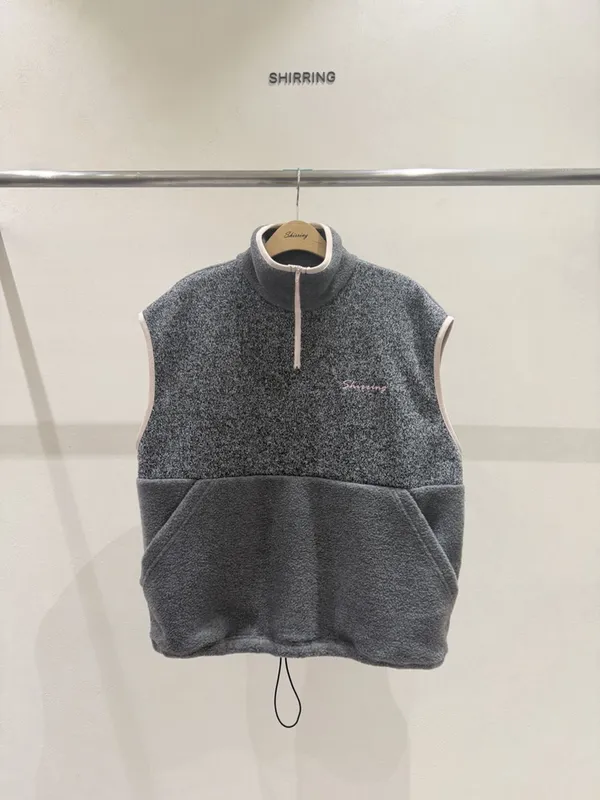 เสื้อกั๊กขนฟูแฟชั่นแบบปะติดปะต่อ - อบอุ่นและสบาย