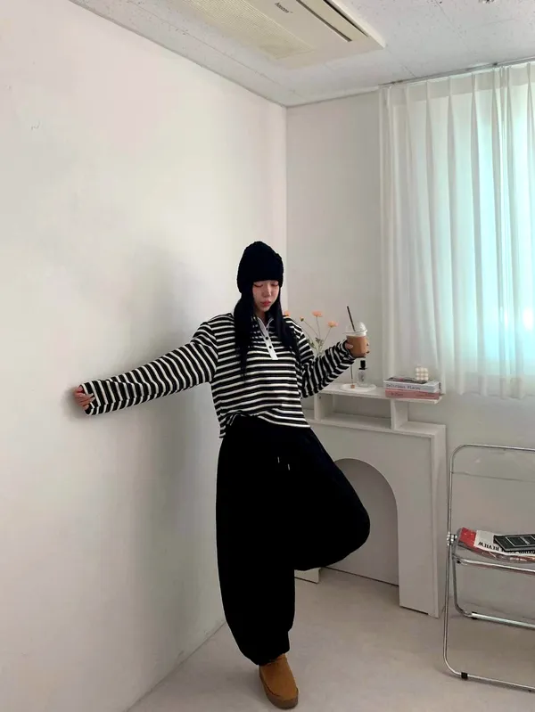 Stylish Striped Women's T-Shirt - Comfortable Casual Wear