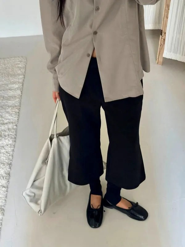 Stylish and Minimalist Women's Pants, Comfortable and Versatile
