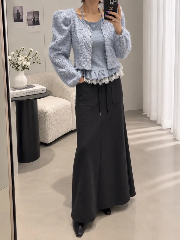 Elegant Knit Cardigan, Soft Tones, Perfectly Paired with Long Skirts