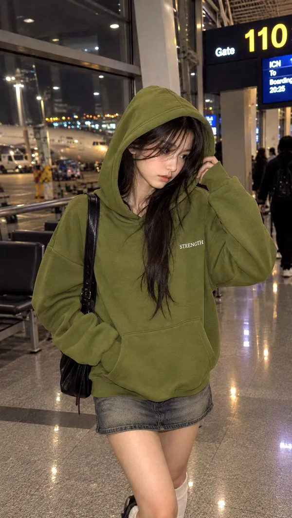 Fashionable Loose Hoodie for a Comfortable Casual Look