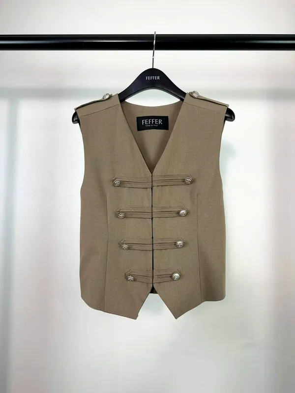 Stylish Women's Jacket with Elegant Slim Fit Design