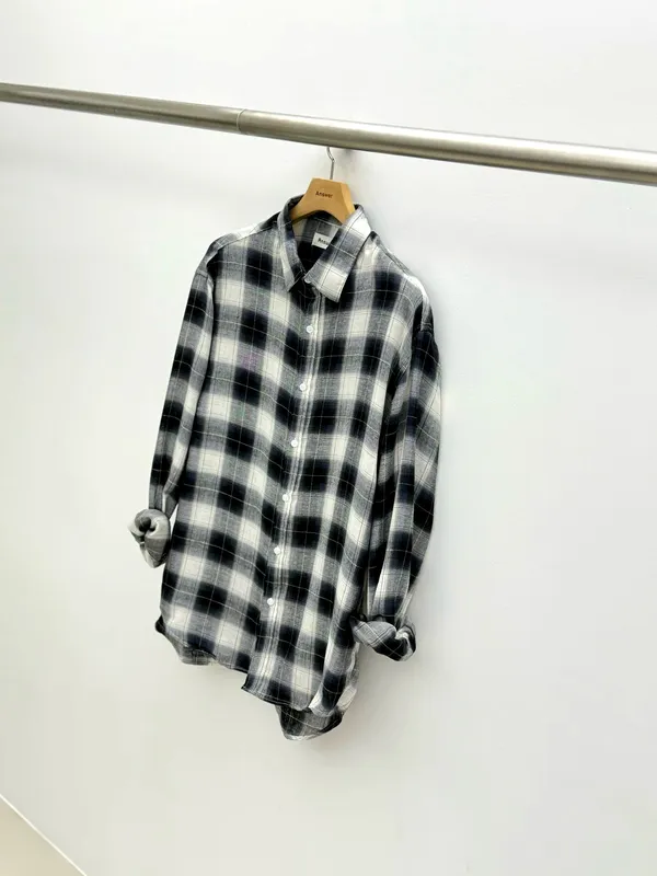Classic Plaid Men's Shirt - Comfortable Casual Style