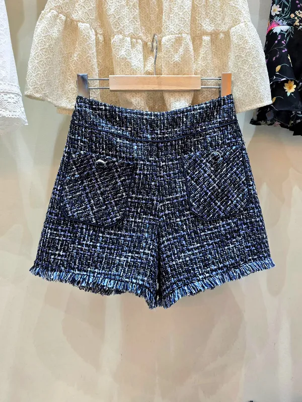 Stylish Casual Shorts with Elegant Woven Design