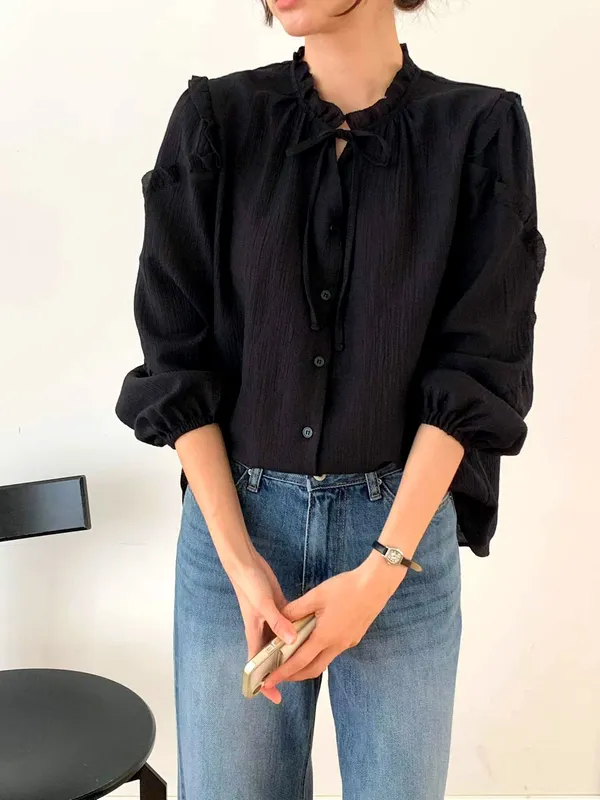 Elegant and Stylish Women's Shirt, Lightweight Black Design