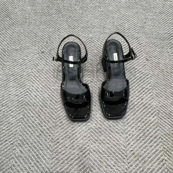 Stylish Black Square-Toed High Heels for Elegant Charm