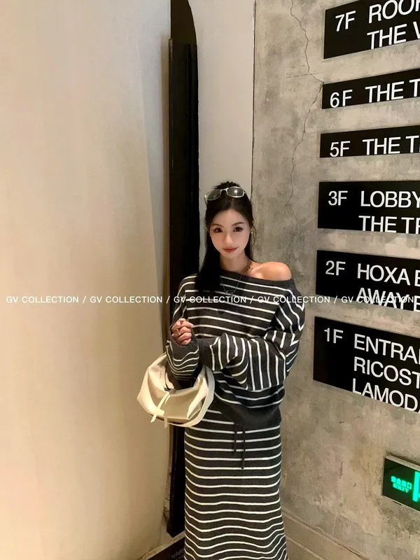 Stylish Striped Women's Outfit, Elegant Casual Style