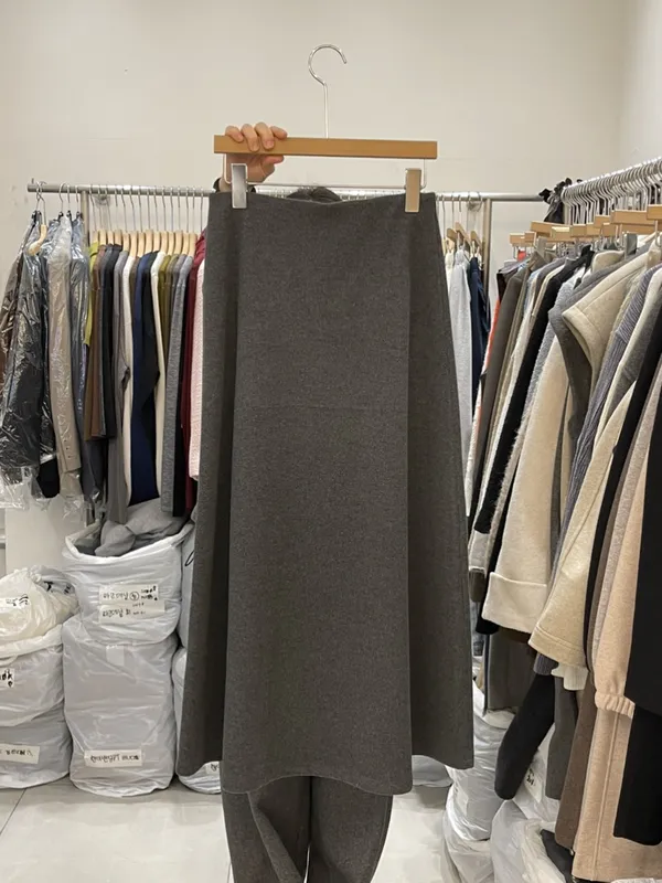 Elegant Gray Long Dress to Showcase Your Feminine Charm