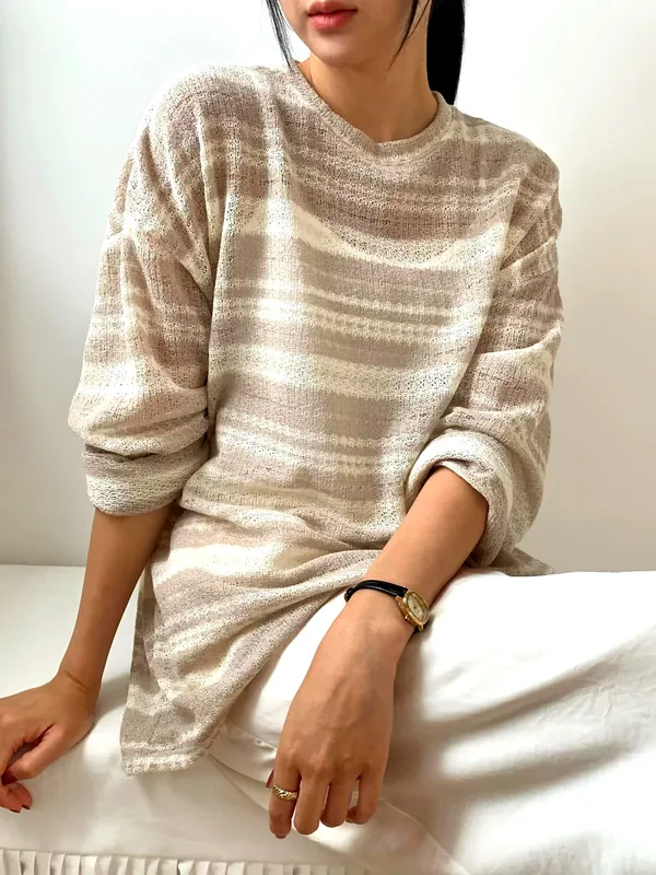 時尚簡約針織衫，舒適透氣，完美搭配春夏