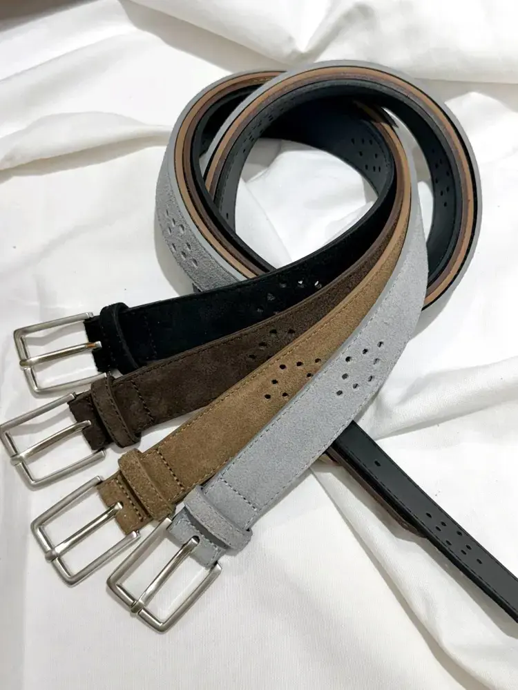 다채로운 스타일 벨트, 다양한 상황에 어울리는 심플한 디자인