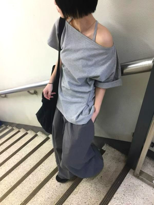 Trendy Loose Grey Women's Top - Comfortable Casual Style