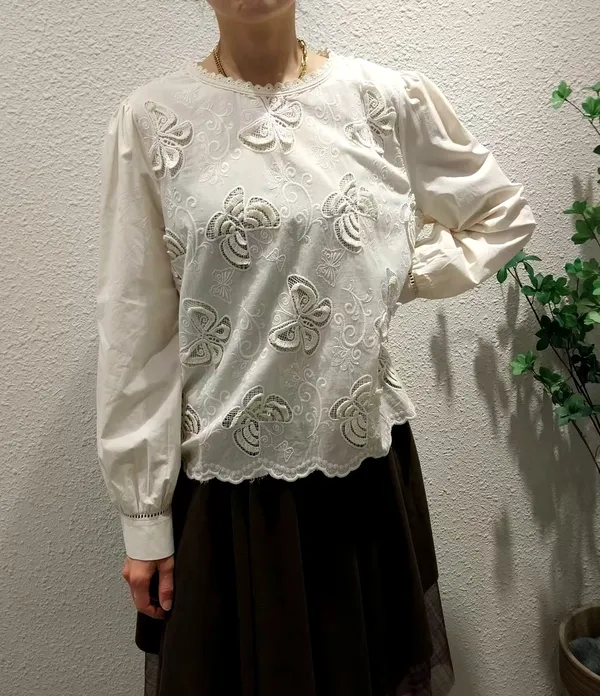Elegant Embroidered Shirt to Showcase Feminine Charm