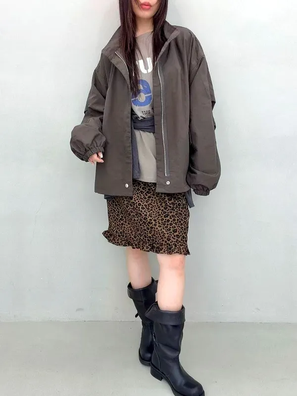 Fashionable Casual Women's Jacket - Lightweight and Comfortable