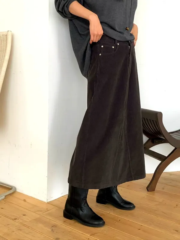 New Autumn and Winter Women's Long Skirt - Elegant and Versatile Style
