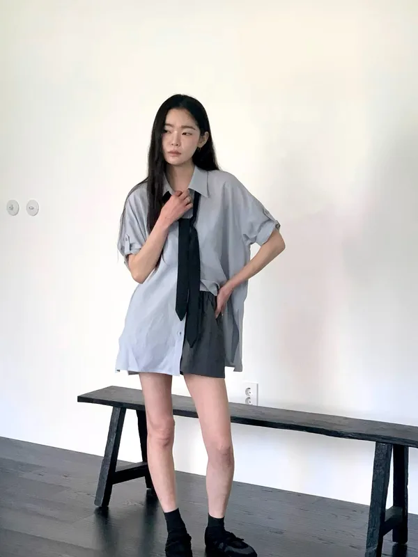 Stylish and Minimalist Women's Top, Lightweight and Breathable, Perfect Match
