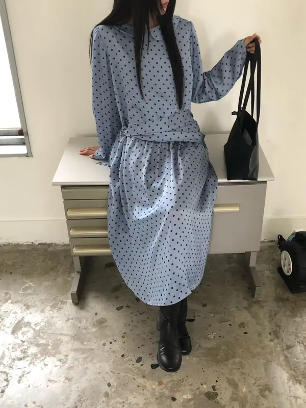 Elegant Polka Dot Dress, Showcasing Charming Temperament