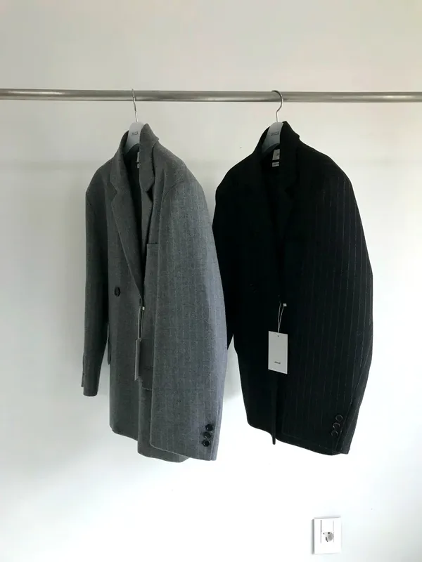 Fashionable Women's Jacket - The Perfect Blend of Elegance and Personality