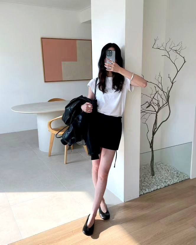 심플하고 세련된 여성용 짧은 치마, 우아한 다재다능함