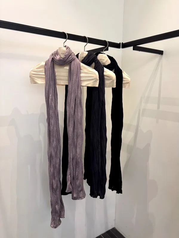 Lightweight and Breathable Women's Silk Scarf