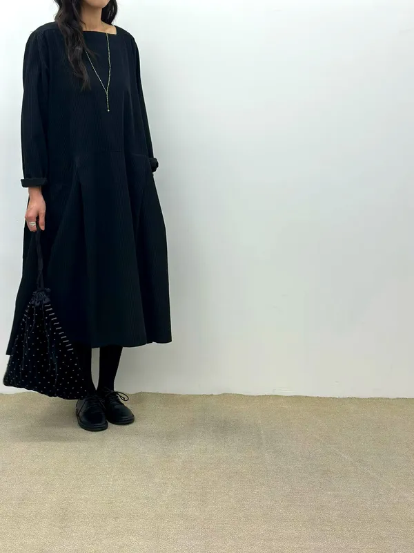 Elegant Black Dress - Versatile Style for Any Occasion