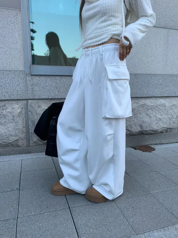 Fashionable Loose Fit Pants - Comfortable and Versatile for Everyday Wear