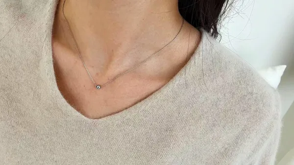 Stylish Minimalist Women's Necklace - Elevate Your Elegance