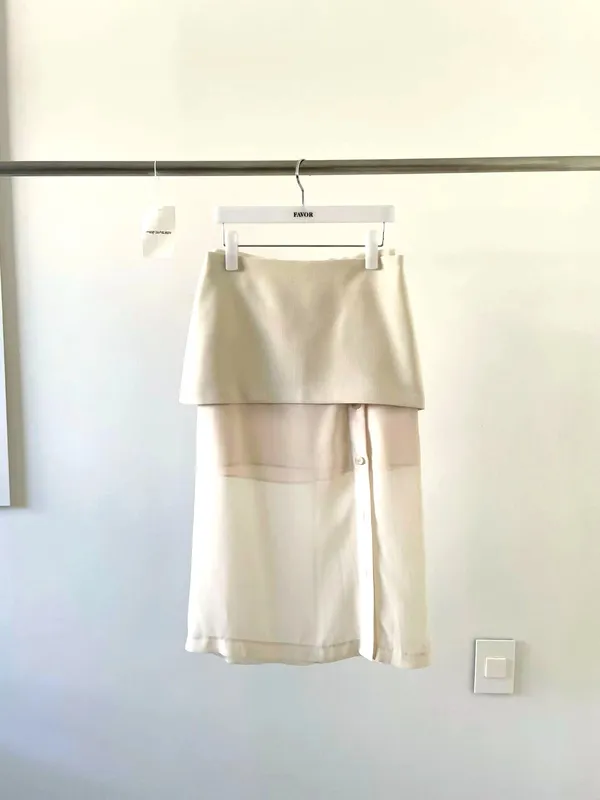 Elegant Women's Dress Skirt, Simple and Fashionable Design