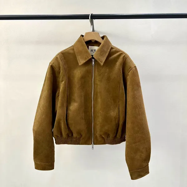 Stylish Short Women's Jacket - Essential for Autumn and Winter Elegance