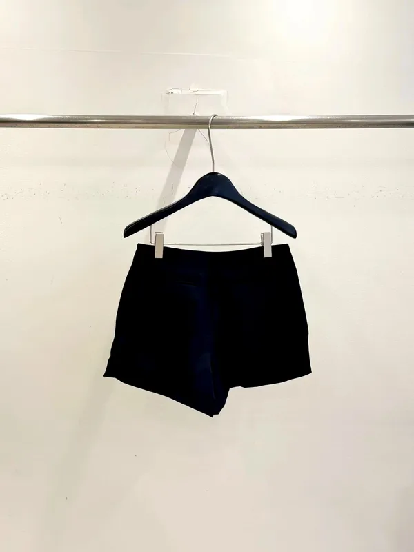 Stylish Versatile Black Women's Pants, Lightweight and Comfortable