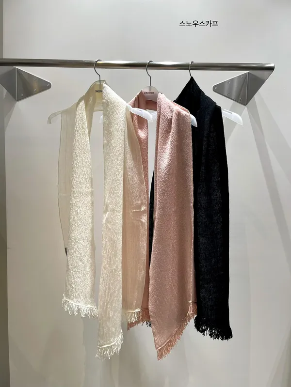 Elegant Lightweight Women's Scarf, Fashionable and Versatile
