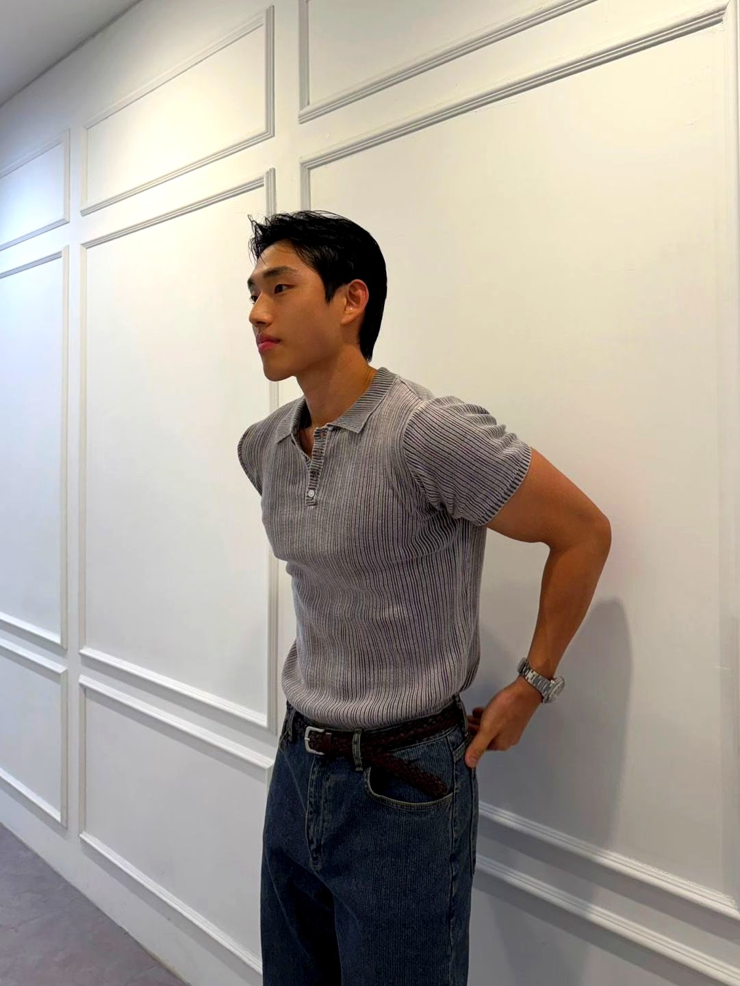 패셔너블 스트라이프 남성 반팔 셔츠, 편안하고 통기성 좋음