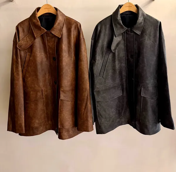 Stylish Women's Jacket: A Perfect Blend of Elegance and Casual