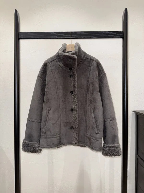 Stylish Gray Lamb Wool Coat - Warm and Cozy
