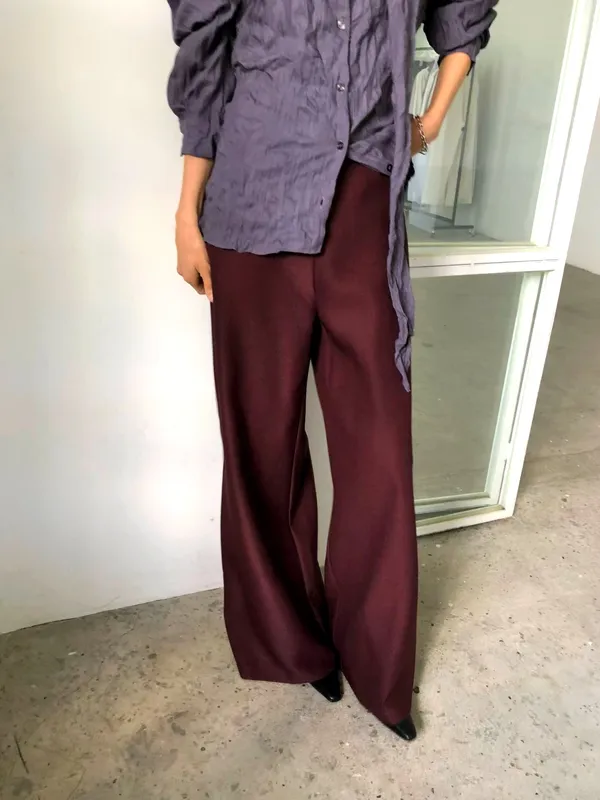 Chic Loose Women's Pants in Elegant Burgundy