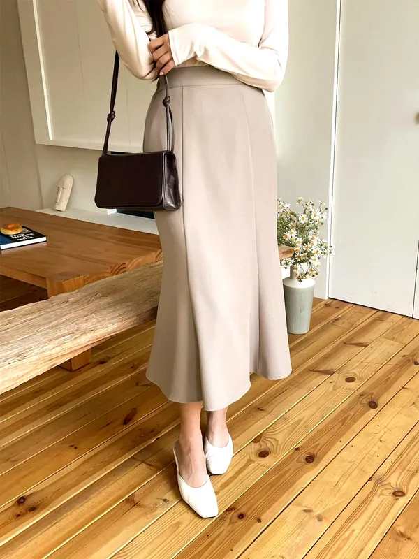 Elegant Women's Long Skirt, Lightweight and Comfortable, Perfect for New Arrivals New model launched