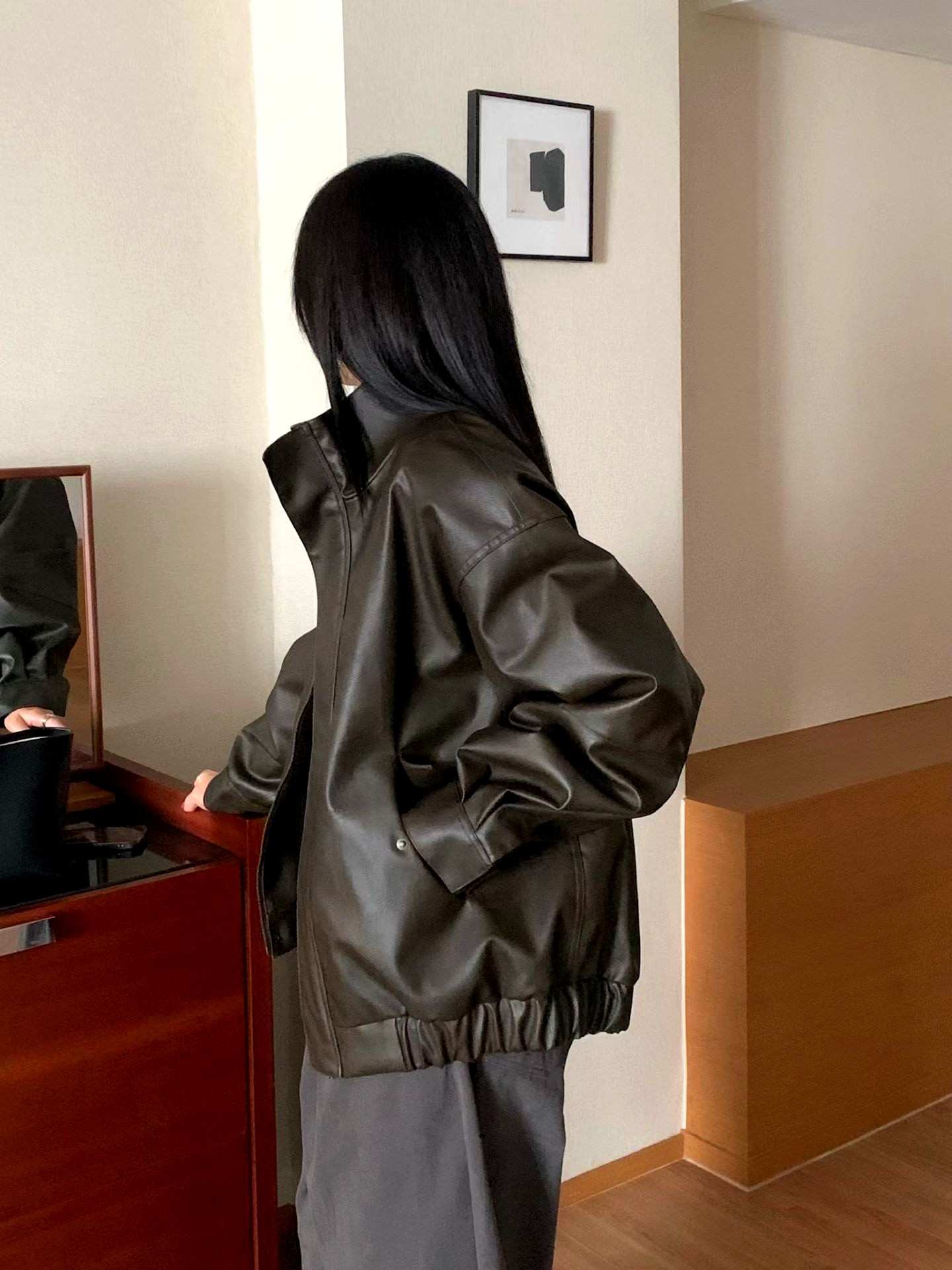패셔너블 캐주얼 여성 자켓, 가을과 겨울에 어울리는 우아한 스타일